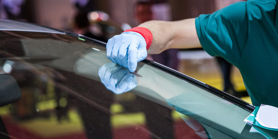 the effective technique to repair car windshield